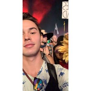 Meet your Posher, Ethan